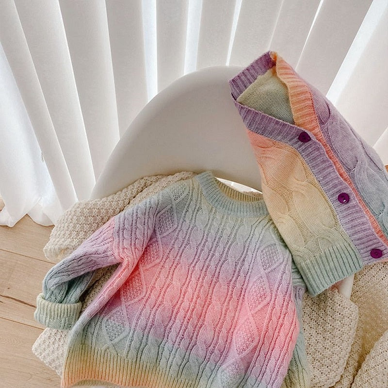 Tie-Dye Rainbow Pullover